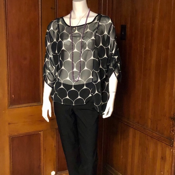 Black and white sheer blouse with peekaboo sleeve - Picture 1 of 6